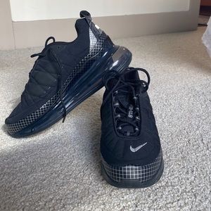 Black Nike Air Max 720